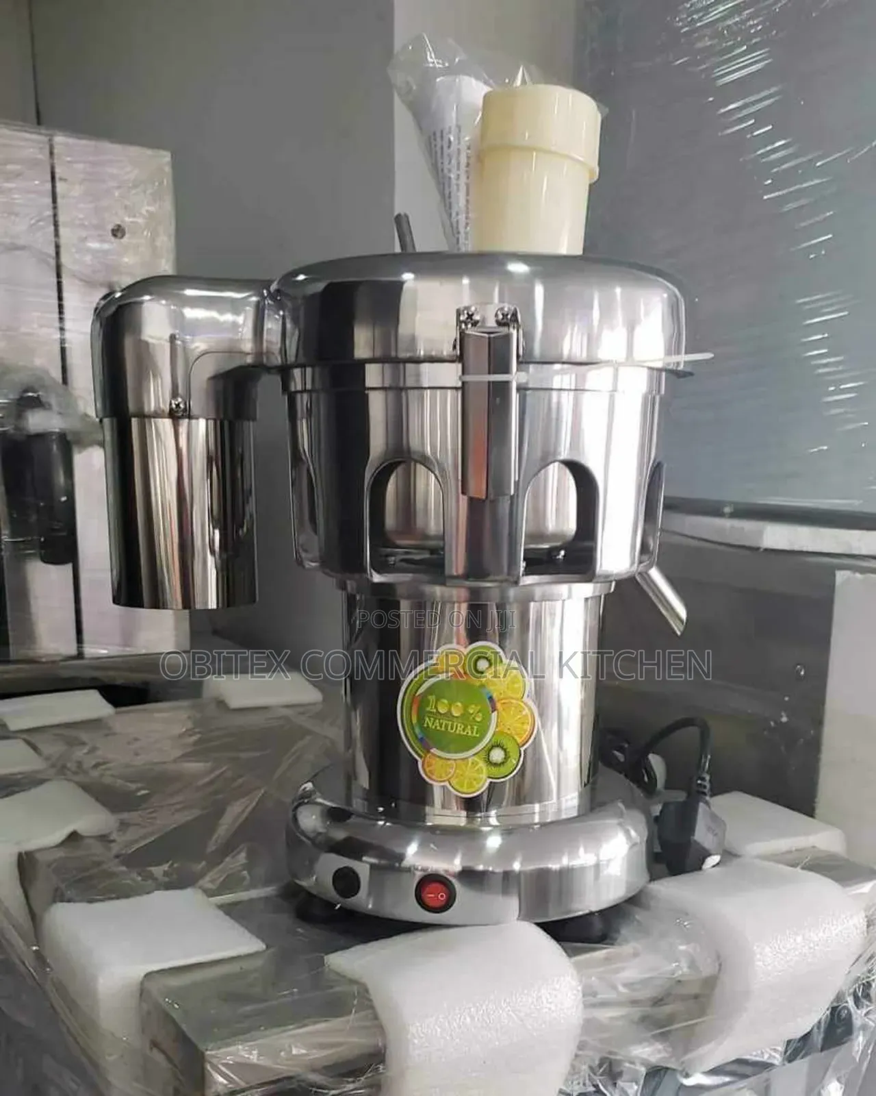 Commercial Juice Extractor Machine Is Available for Sale