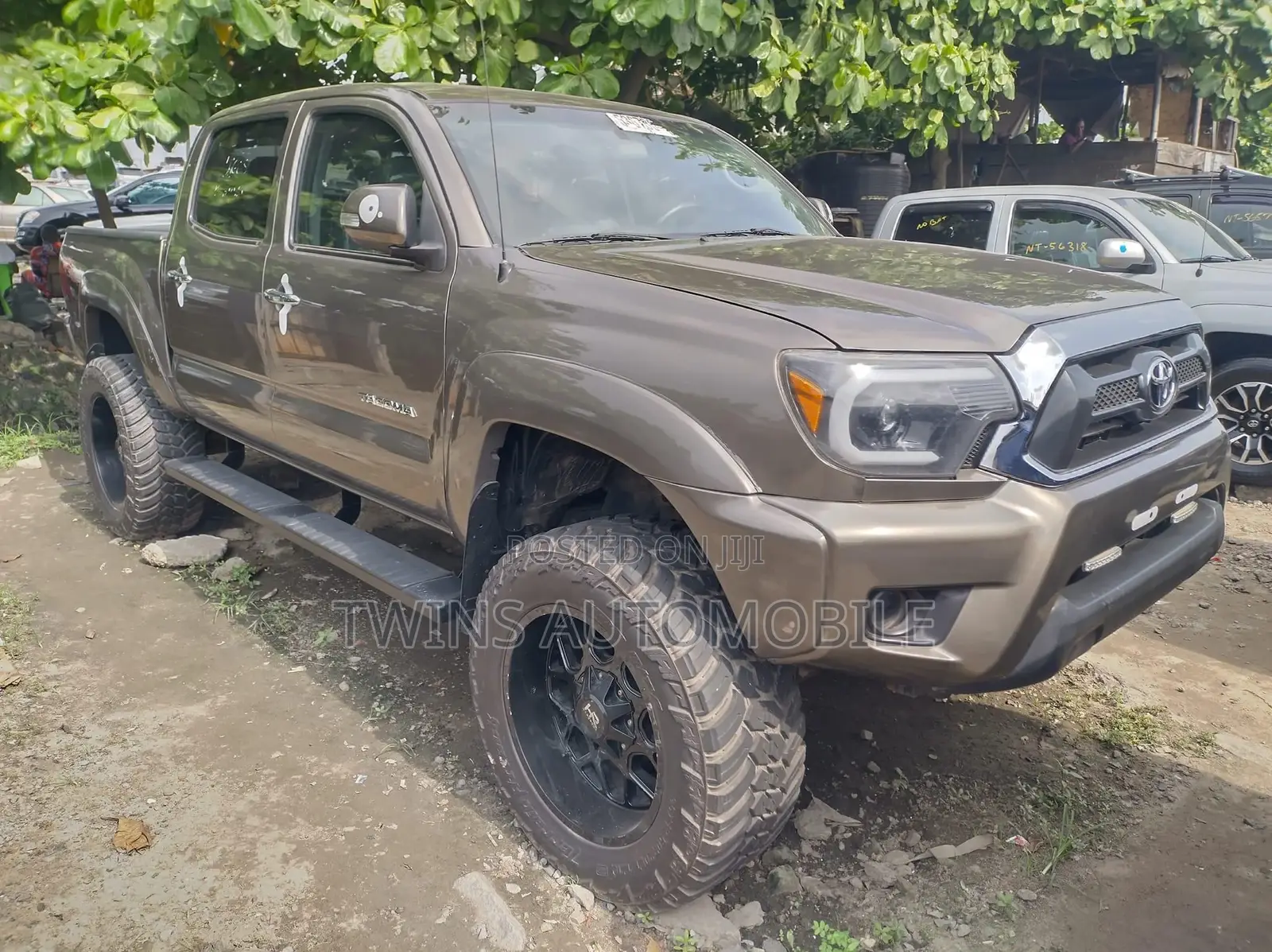 Toyota Tacoma 2014 Beige