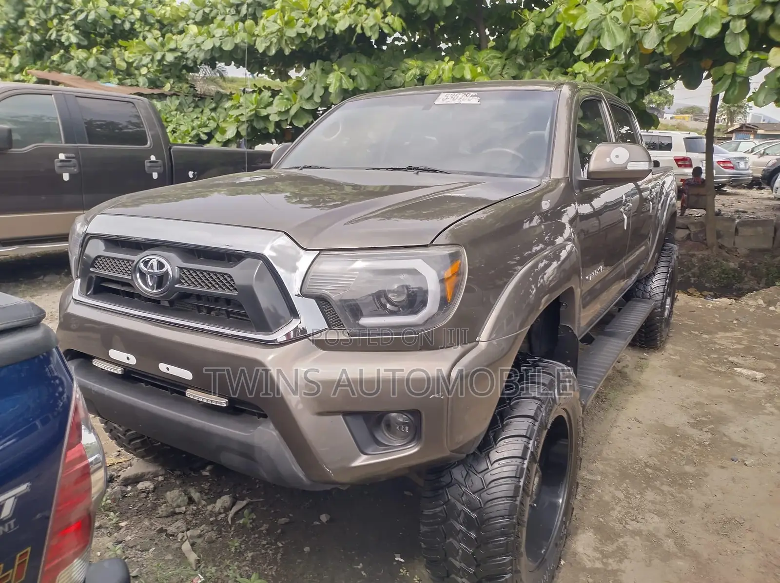 Toyota Tacoma 2014 Beige