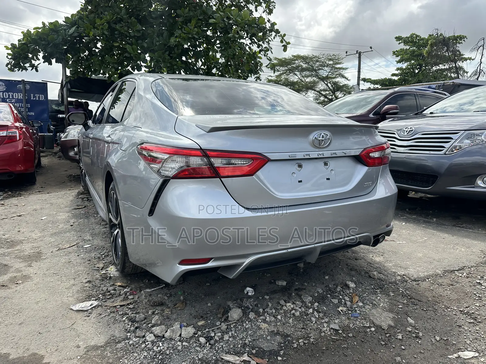 Toyota Camry SE (2.5L 4cyl 8A) 2019 Silver