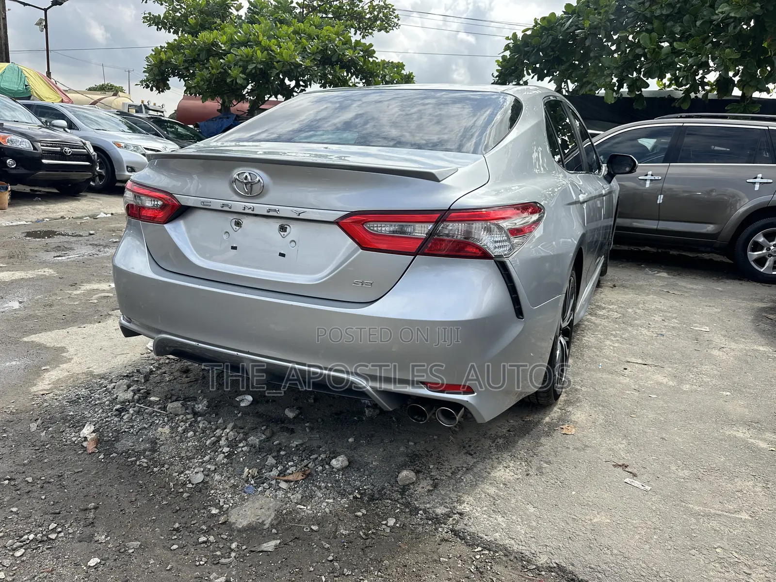 Toyota Camry SE (2.5L 4cyl 8A) 2019 Silver
