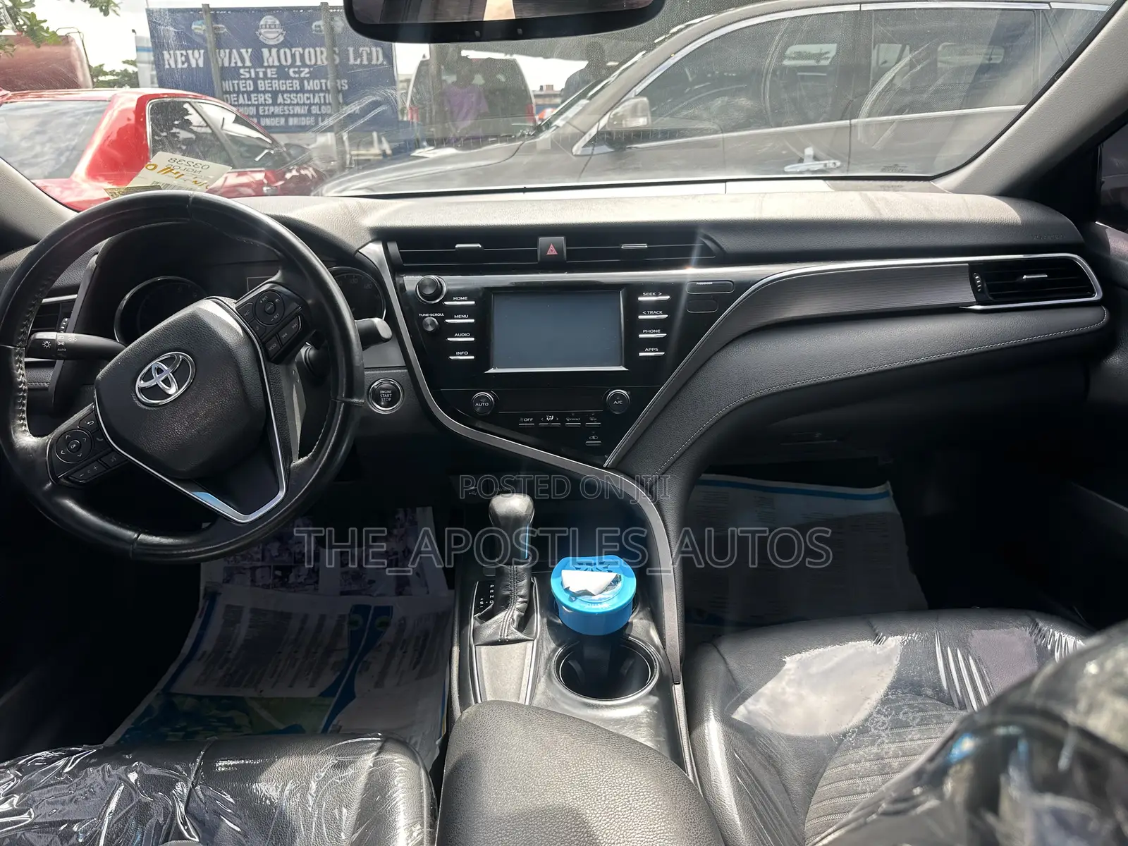 Toyota Camry SE (2.5L 4cyl 8A) 2019 Silver