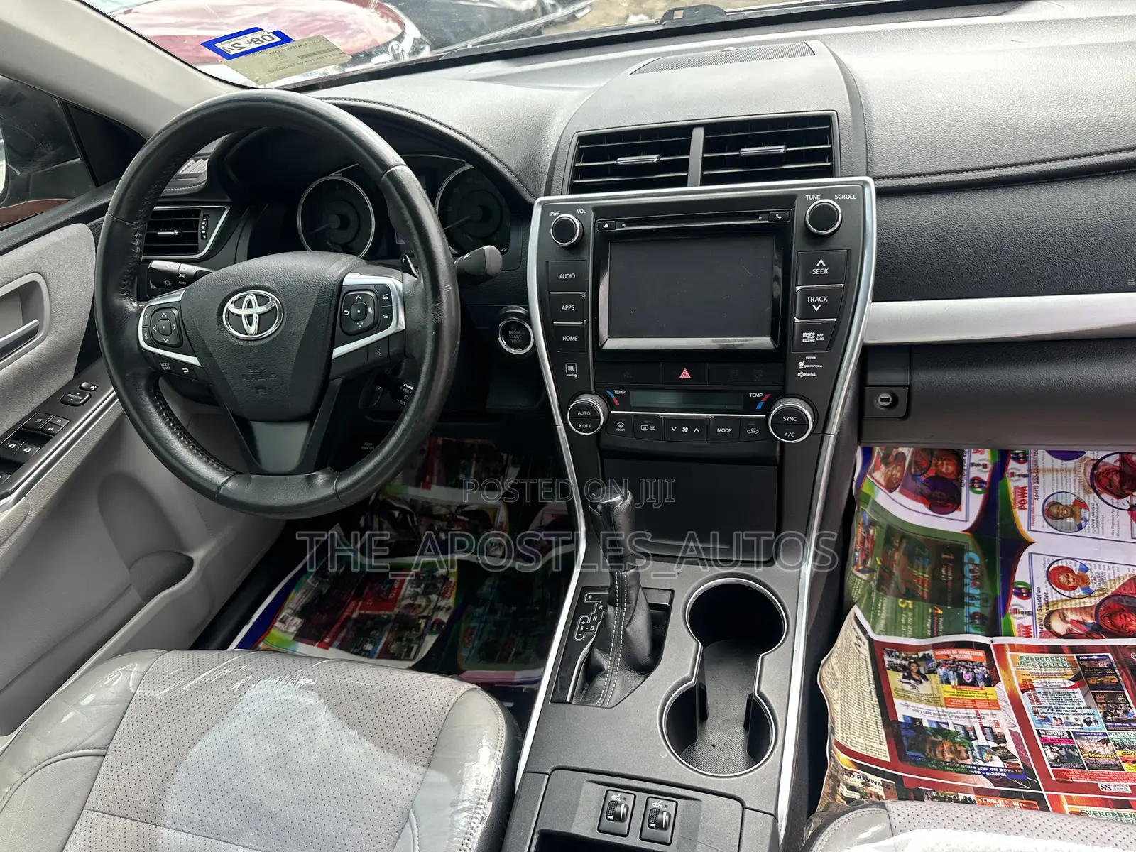Toyota Camry 2016 Red