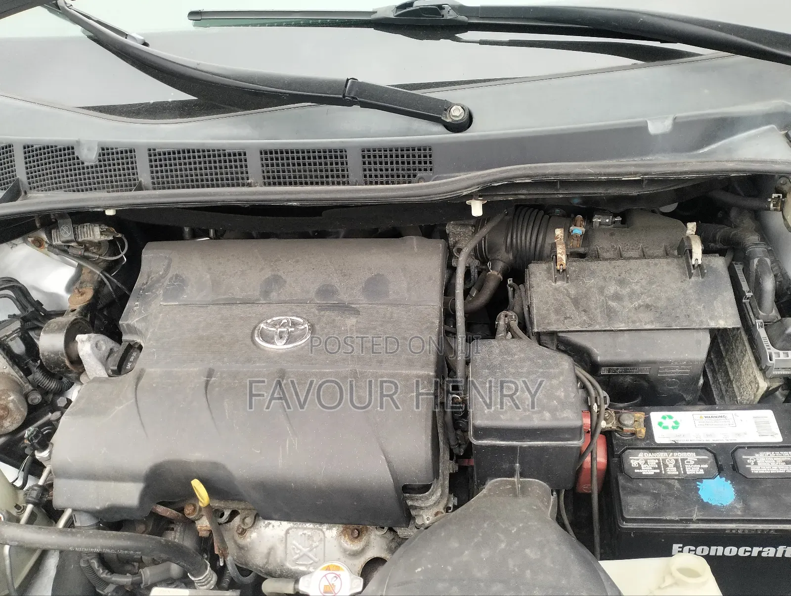 Toyota Sienna XLE 7-Passenger 4dr Minivan AWD (3.5L 6cyl 6A) 2015
