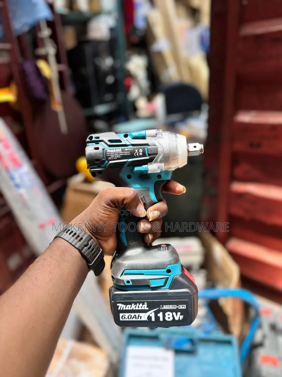 Makita DTW285 Rechargeable Impact Wrench Brushless 118v