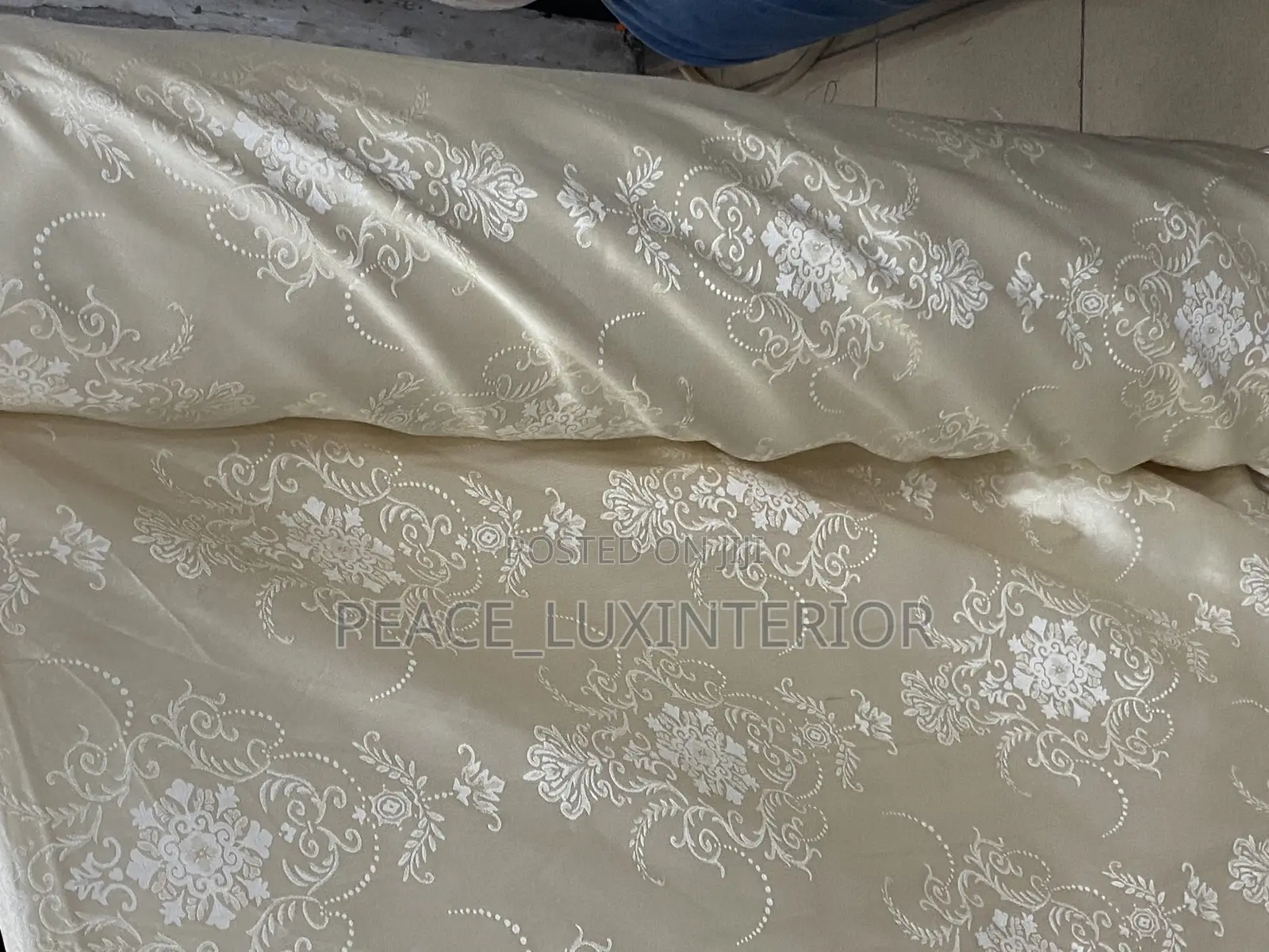 Royal Curtain