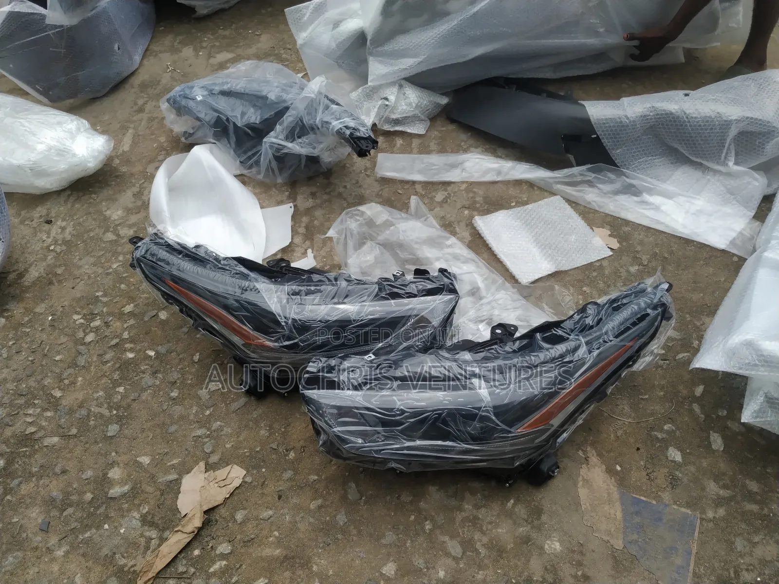 Headlamp Toyota Highlander 2021