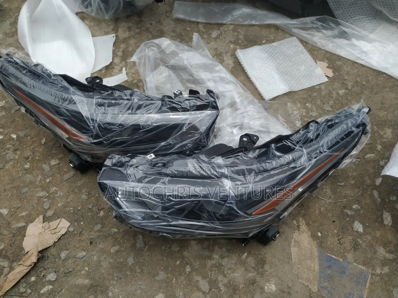 Headlamp Toyota Highlander 2021