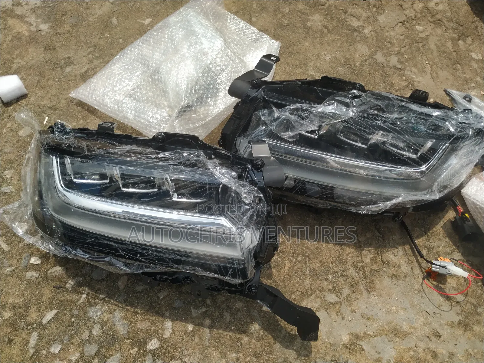 Headlamp Toyota Landcruiser