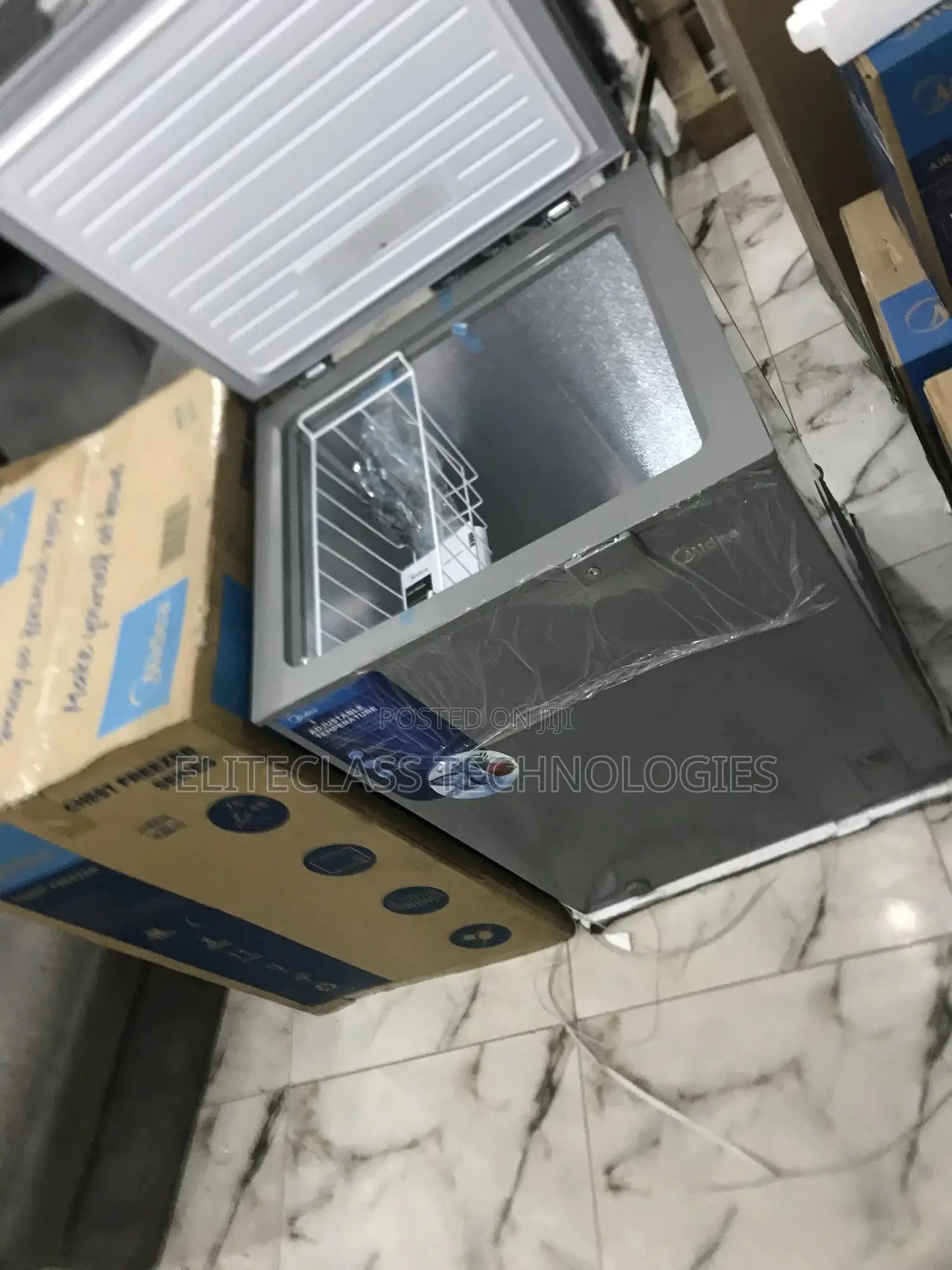 Midea ''Advanced Freeze'' 150l Chest Freezer