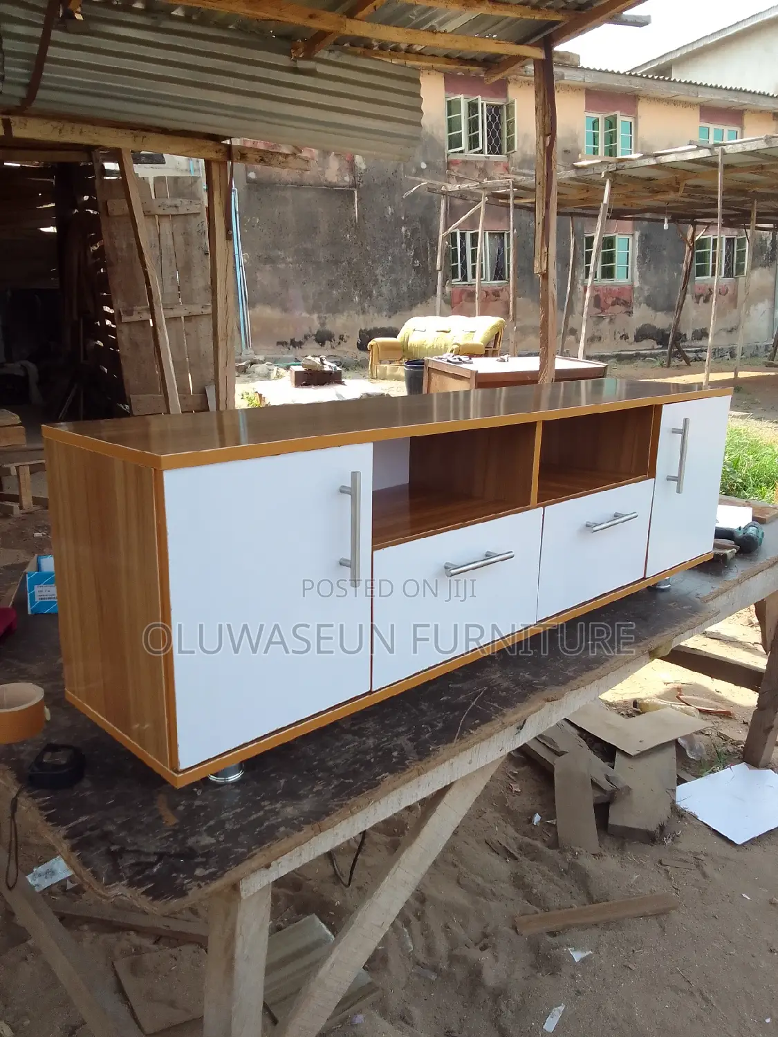 Tv Shelf With 4drawers