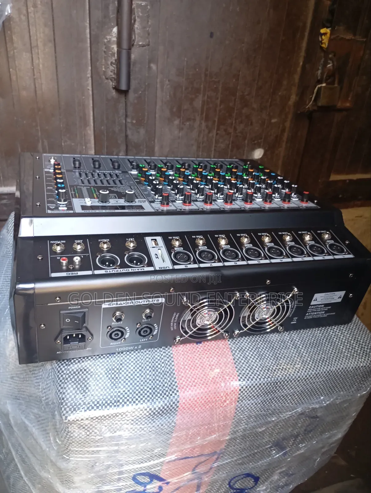 Professional Yamaha Powered Mixer 8 Channel