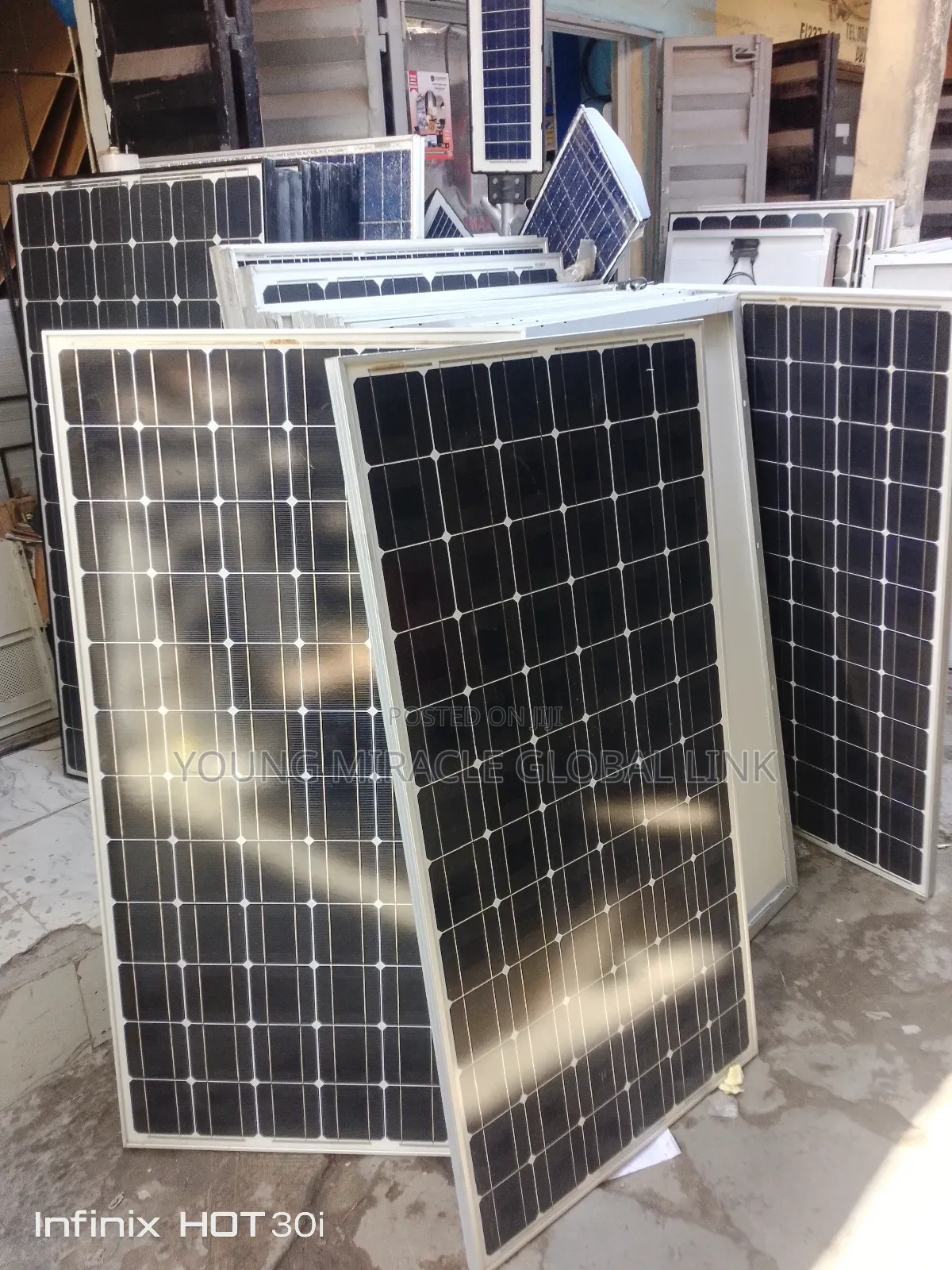 300watts Canadian Mono Solar Panel