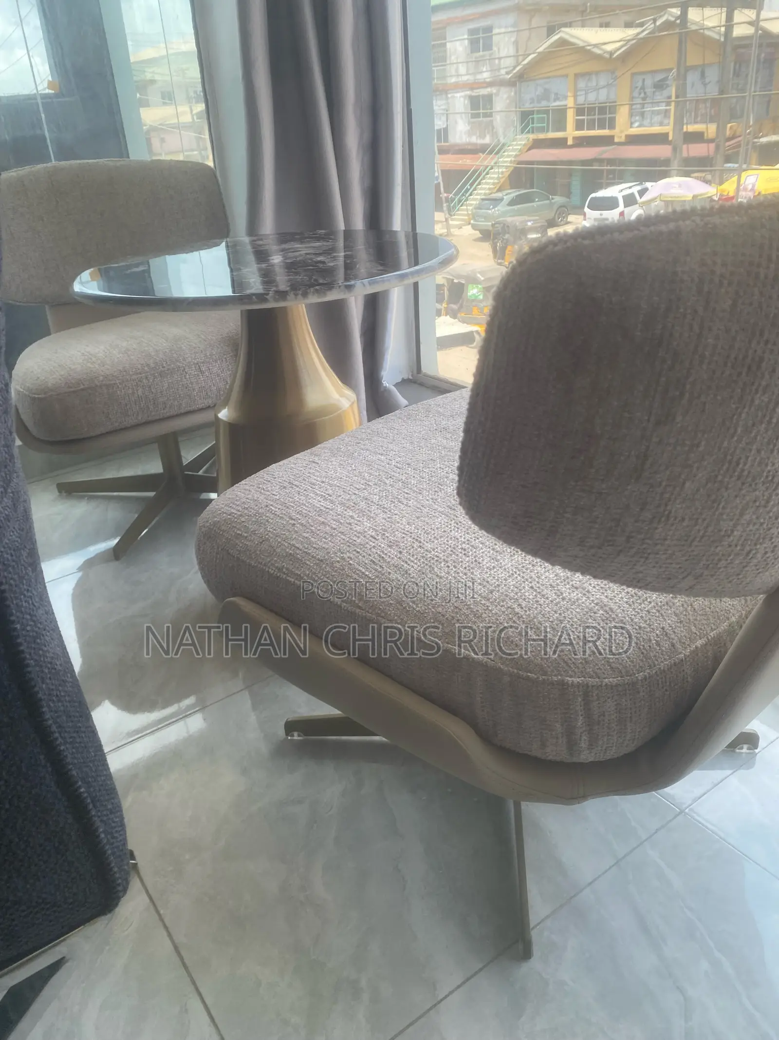 Luxury Italian Relaxed Chairs