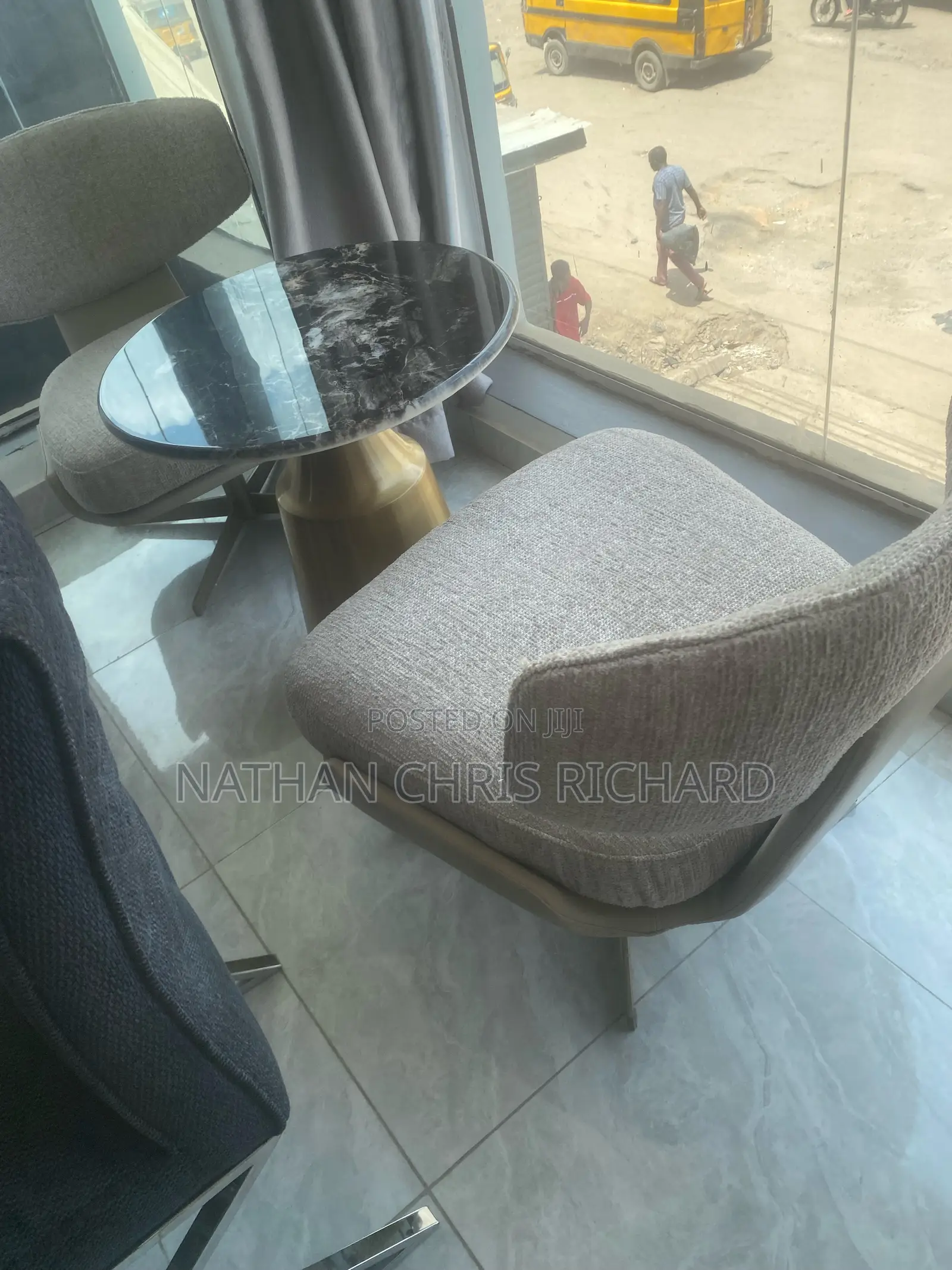 Luxury Italian Relaxed Chairs