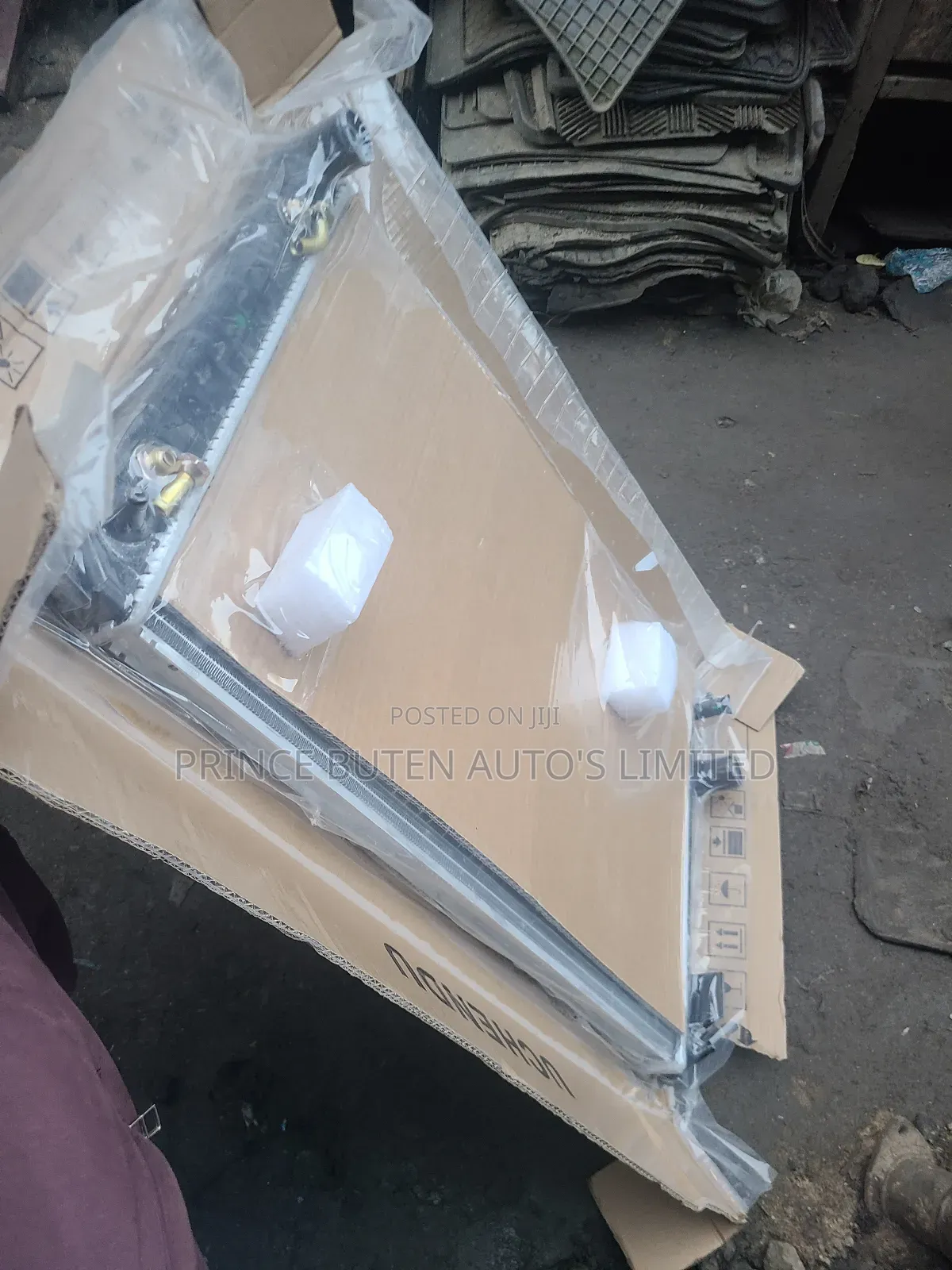 Radiator Rav4 V6 2008