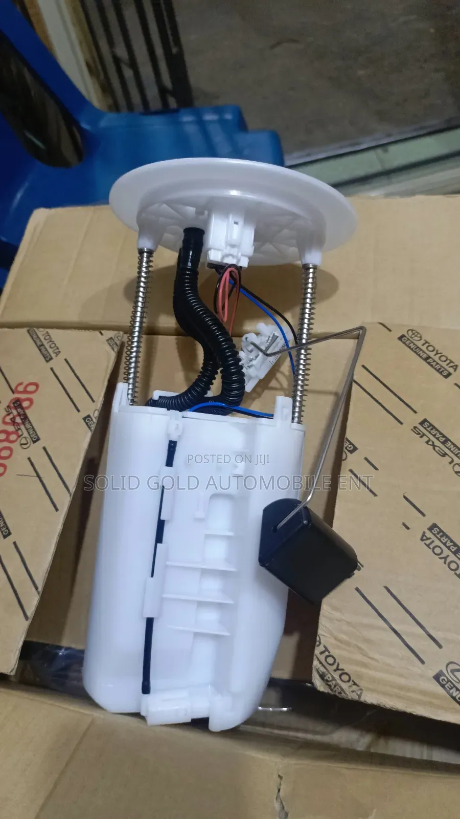 Complete Fuel. Pump Hilux
