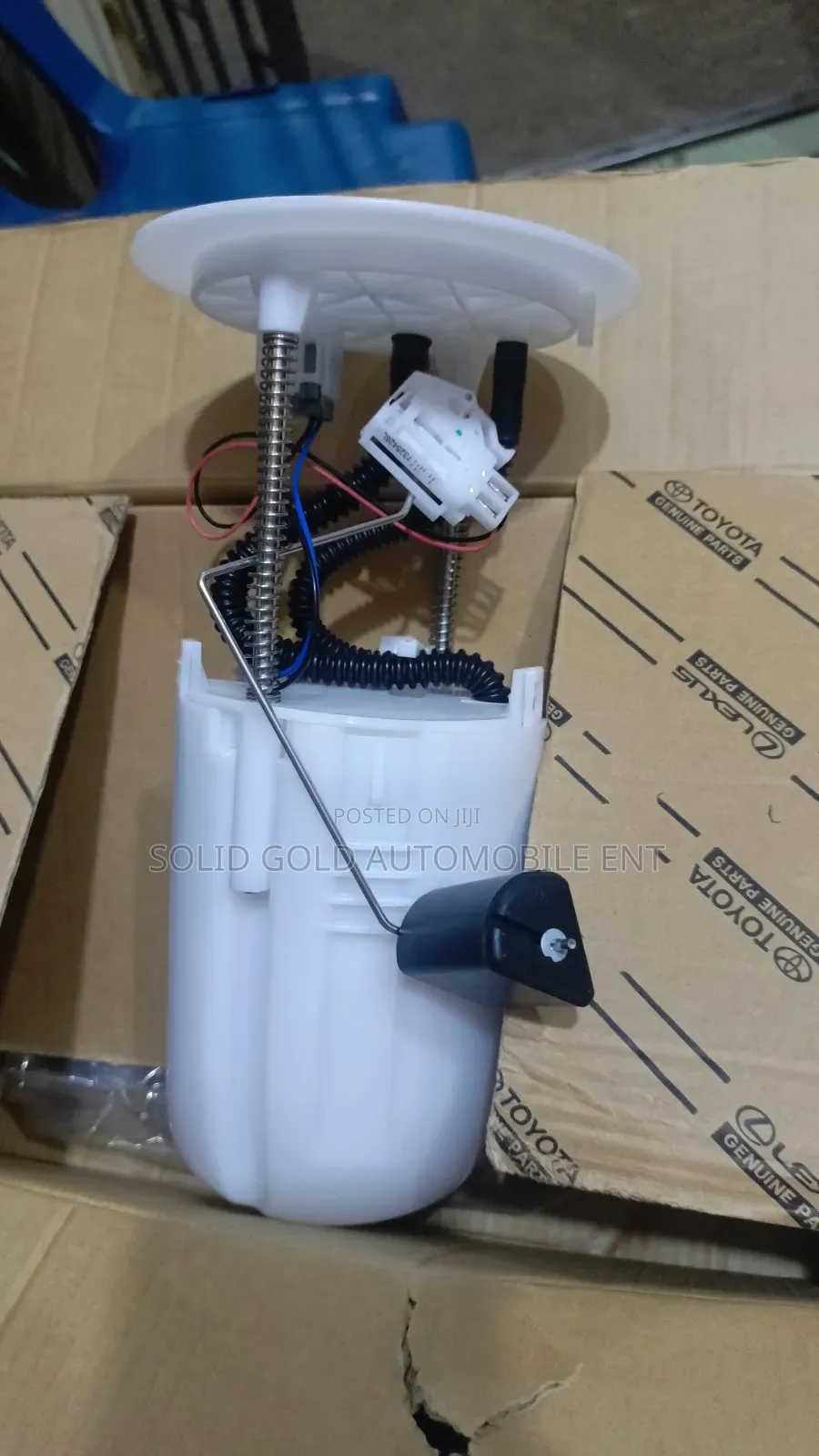 Complete Fuel. Pump Hilux