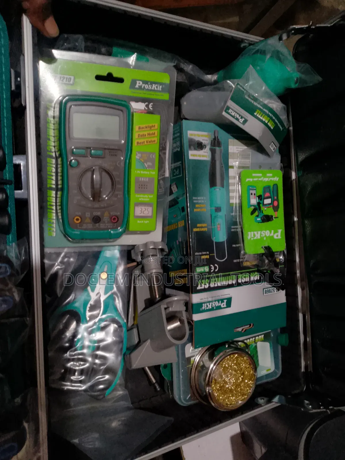 Proskit Set of Electronics Tools