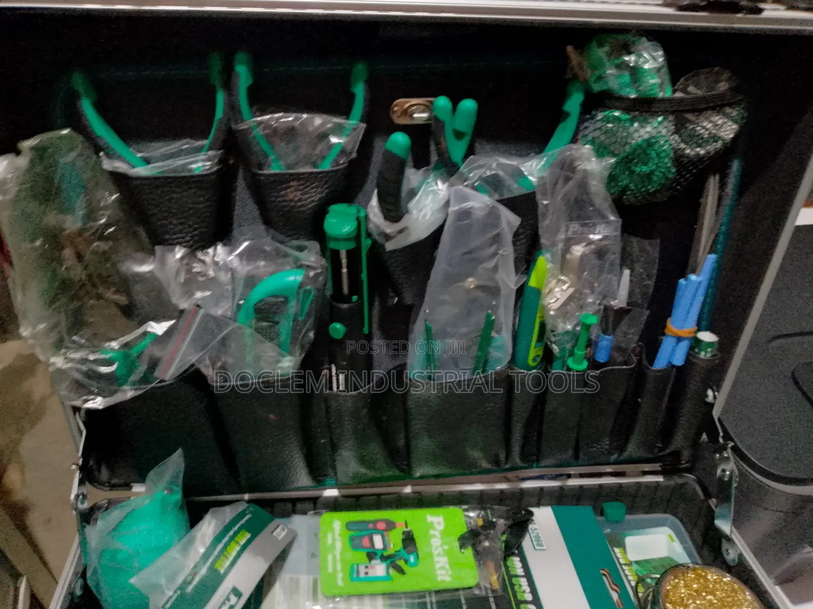 Proskit Set of Electronics Tools