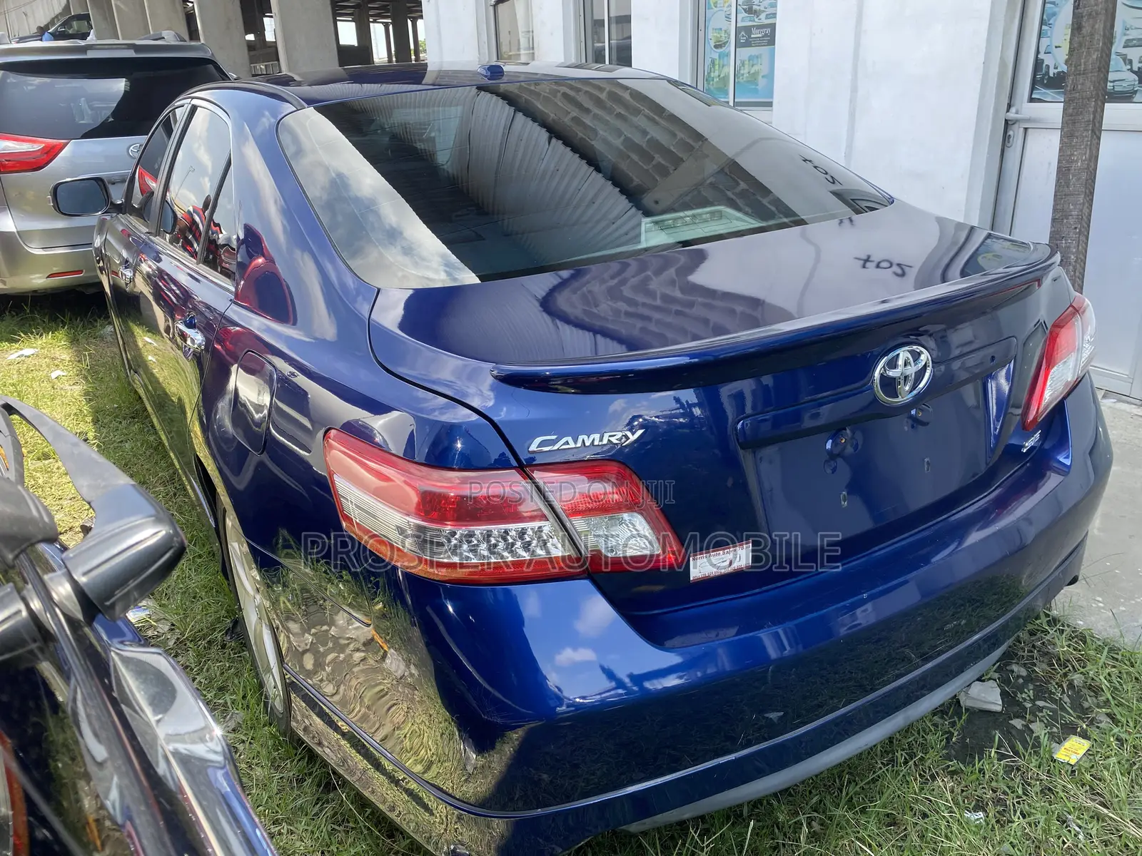 Toyota Camry 2011 Blue