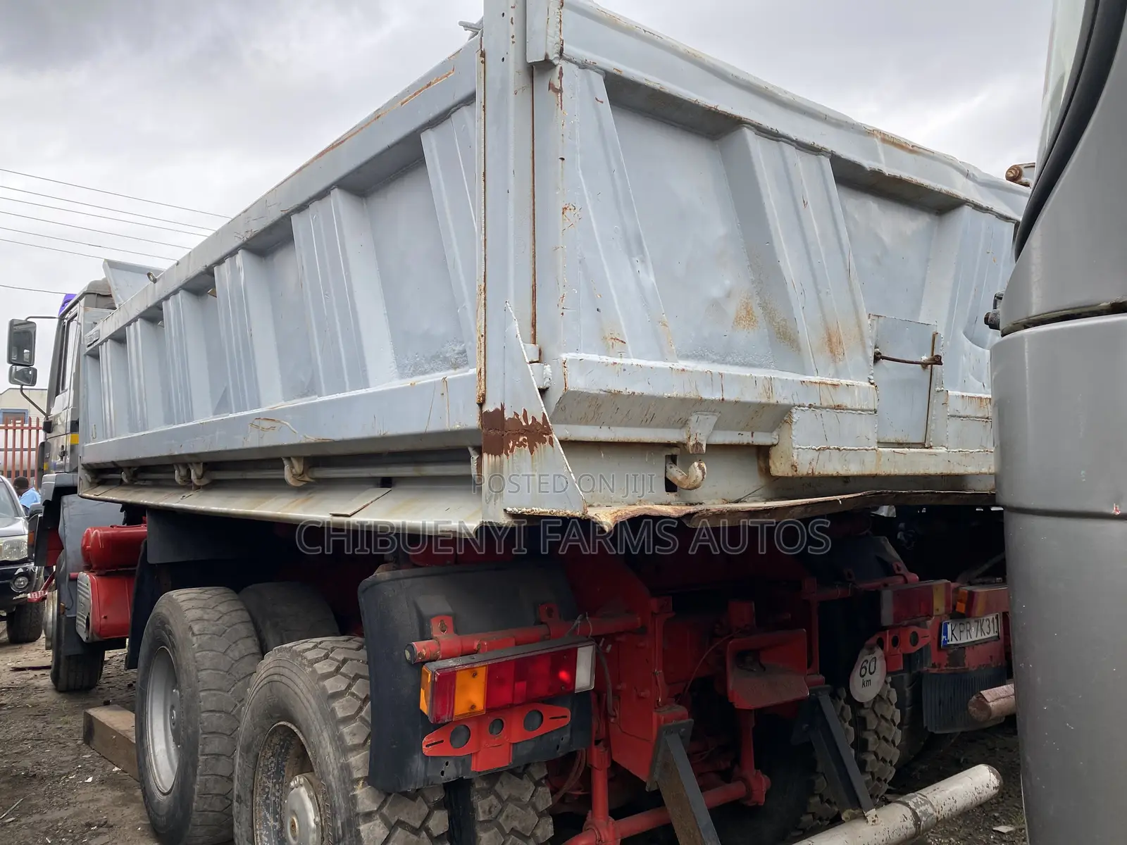 MAN Diesel Tipper 30tons (10 Tyres)