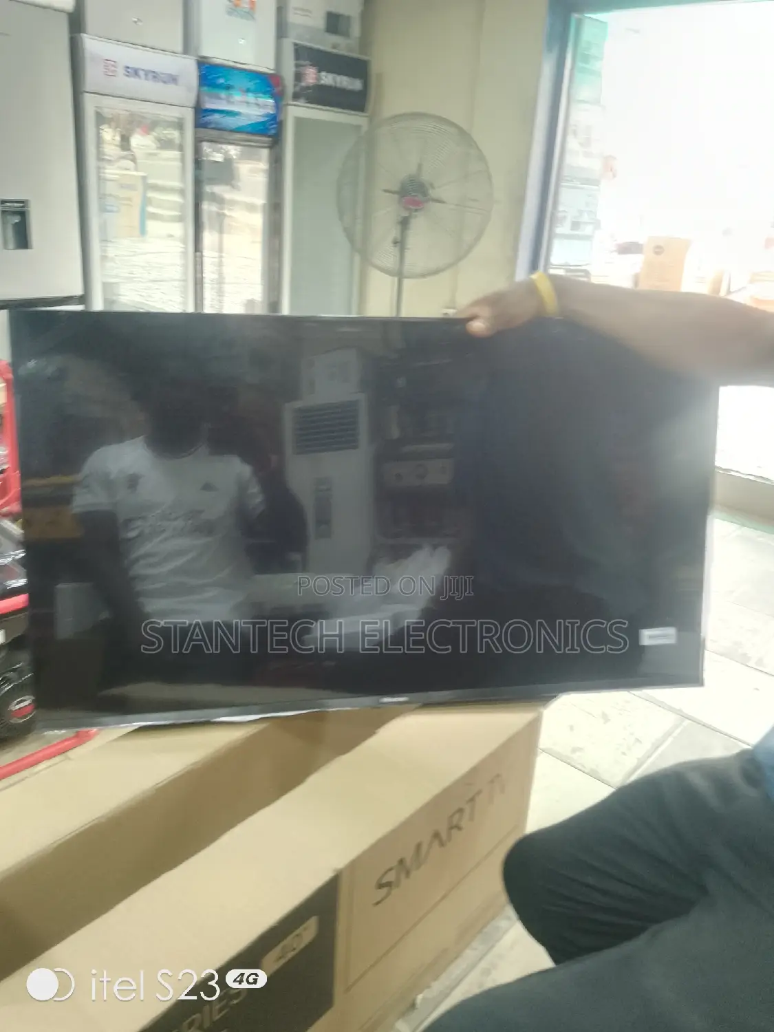 Syinix Television 32inchs