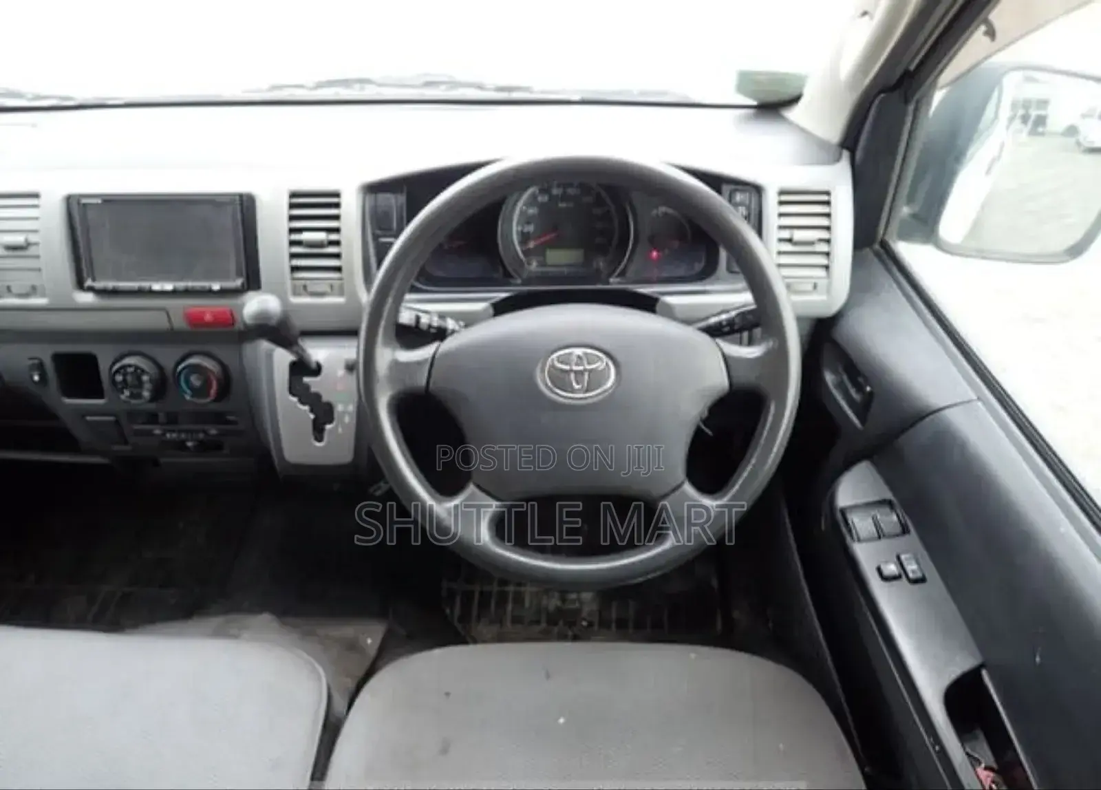 Toyota HiAce 2008 White