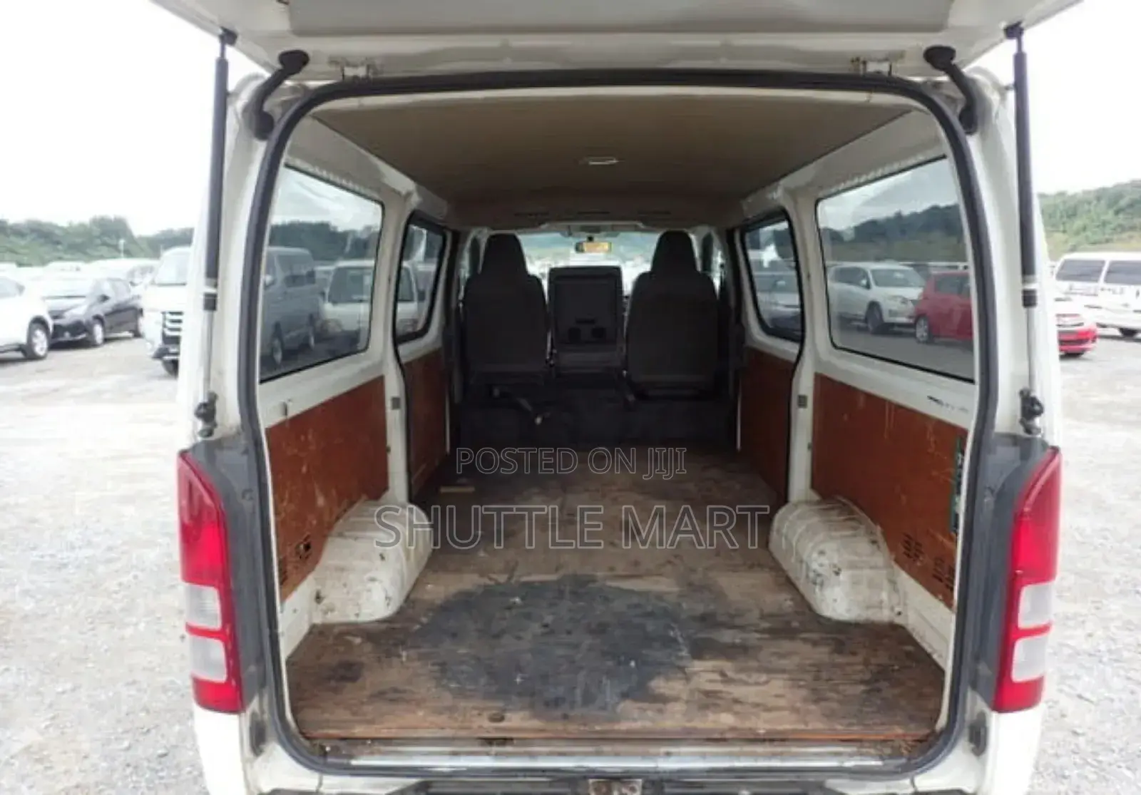 Toyota HiAce 2008 White