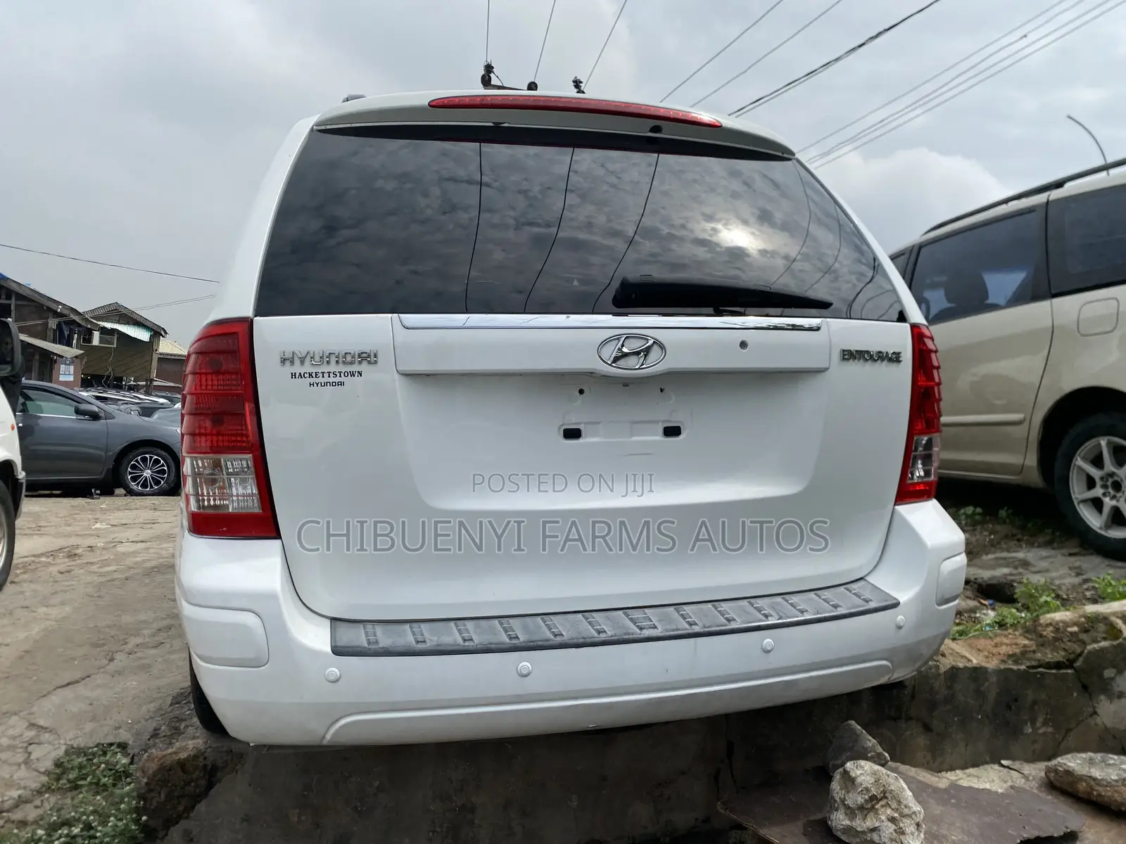 Hyundai Entourage Limited FWD 2007 White
