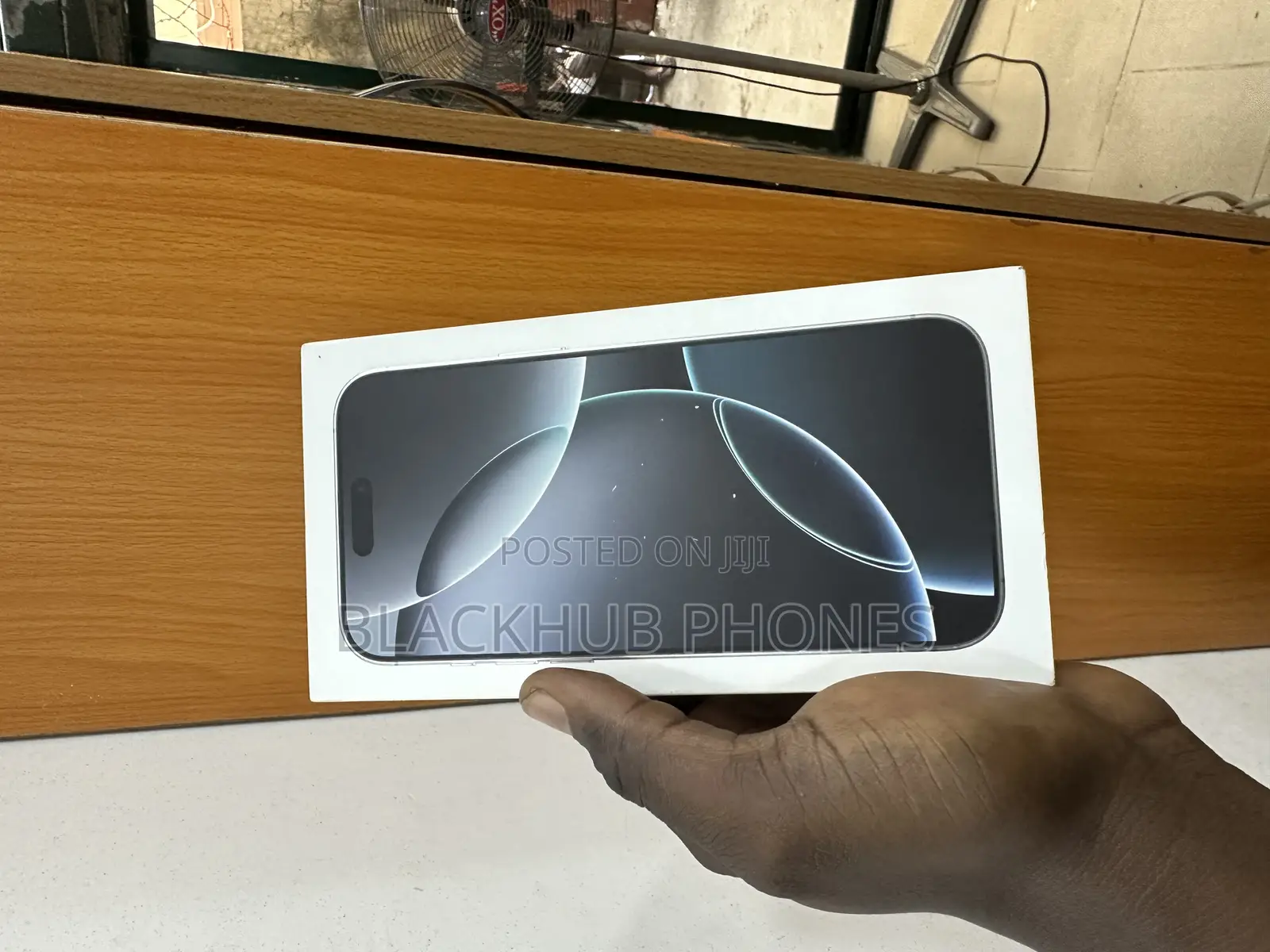 New Apple iPhone 16 Pro Max 256 GB White