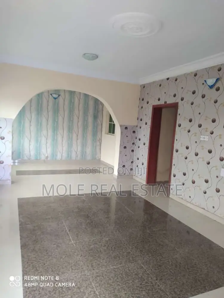 4bdrm Duplex in Ikota Gra for sale