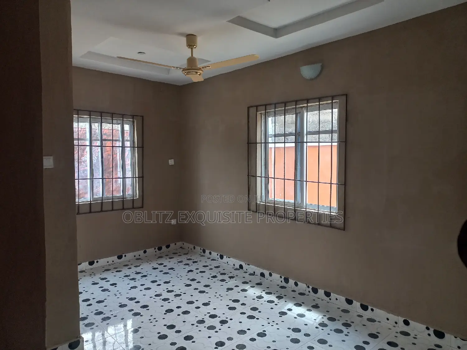 4bdrm Bungalow in Owerri for sale