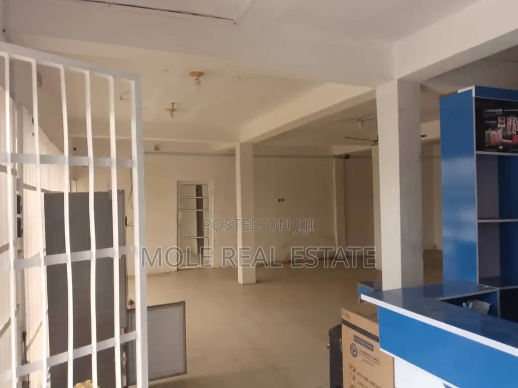 3bdrm Block of Flats in Mini Estate, Ikotun/Igando for sale