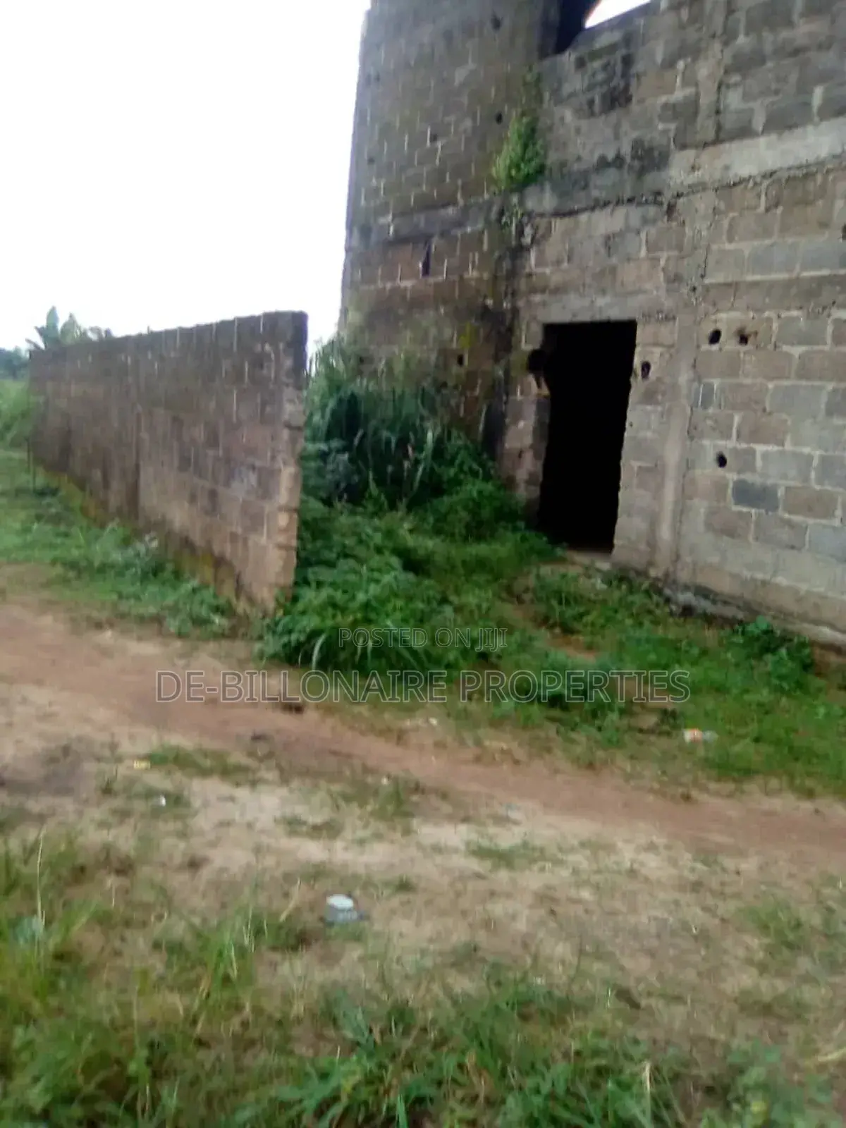 Uncompleted 2storey Building Hotel At Orlu Rd Egbeada