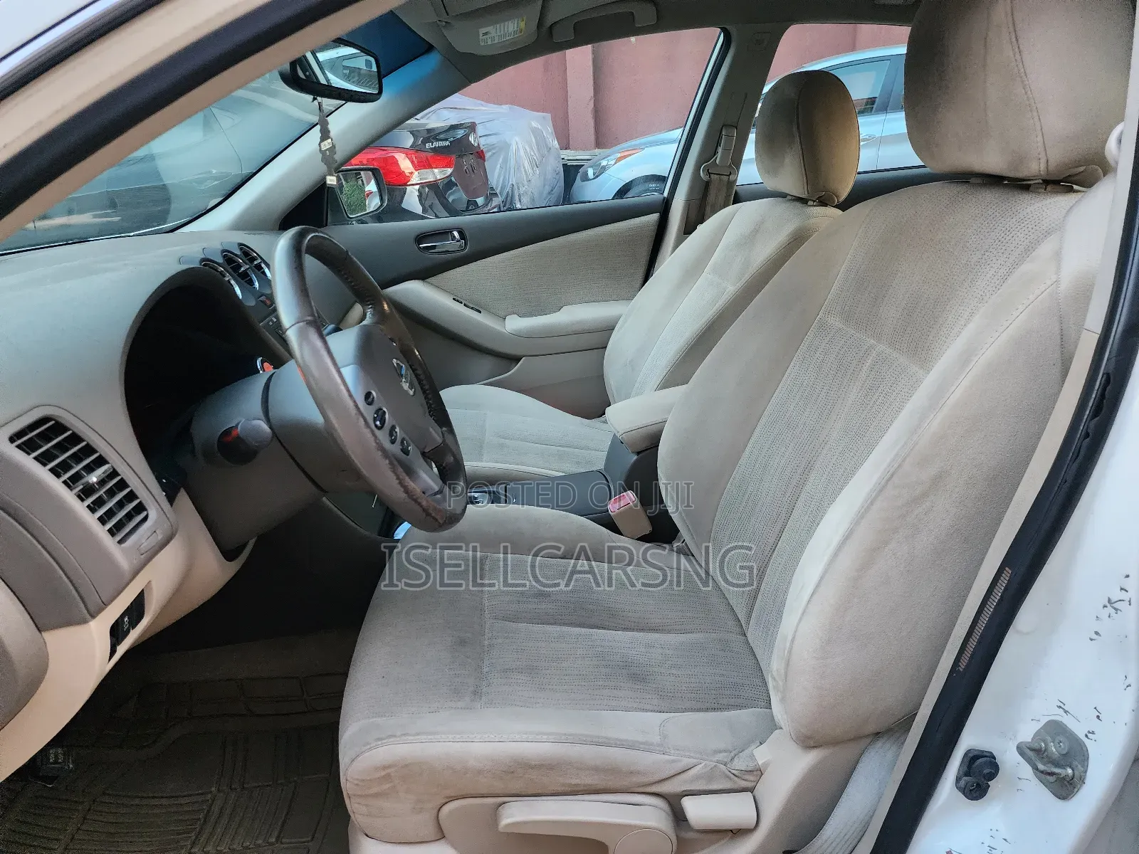 Nissan Altima 2.5 SL 2012 White