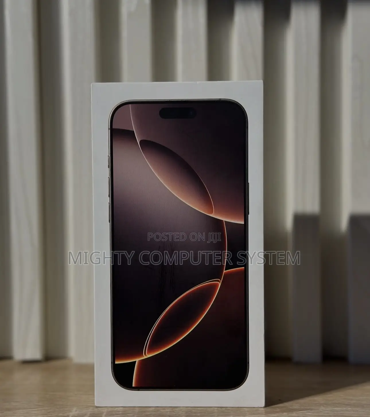 New Apple iPhone 16 Pro Max 512 GB Gold