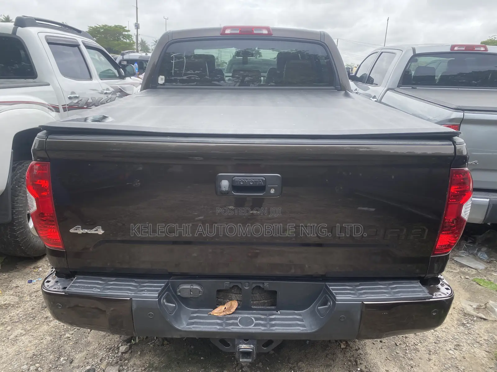 Toyota Tundra 1794 5.7L V8 4x4 CrewMax 5.6 ft. box 145.7 in. WB 2018