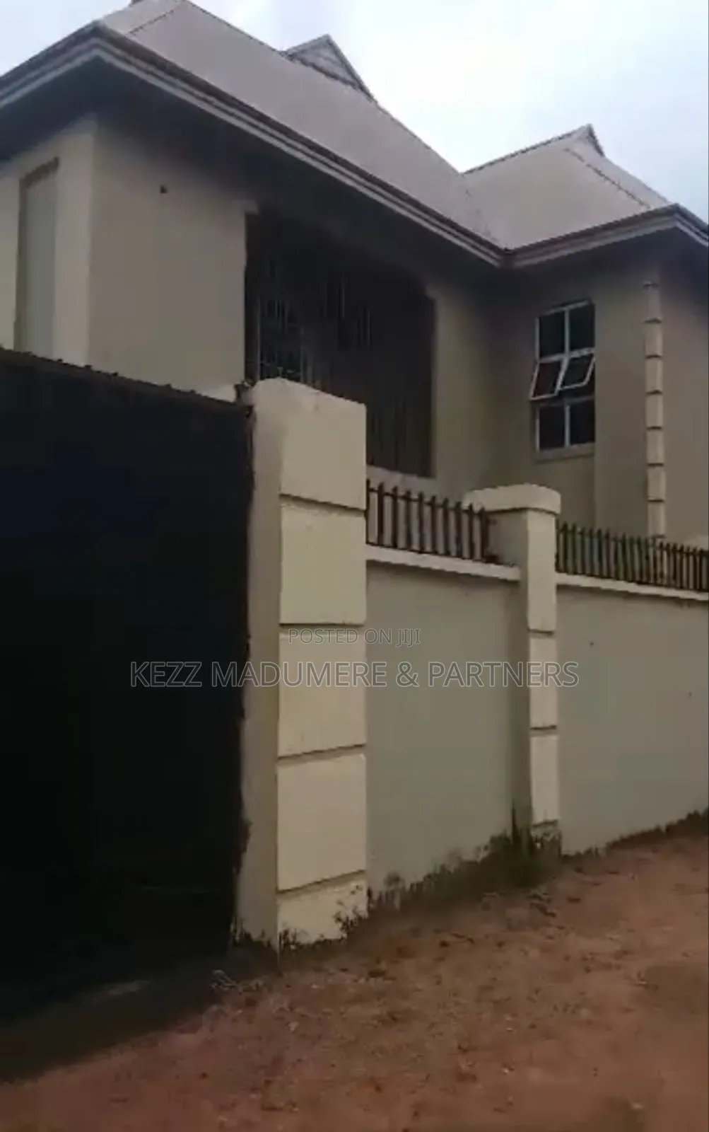 8bdrm Block of Flats in Nike , Enugu , Enugu for sale