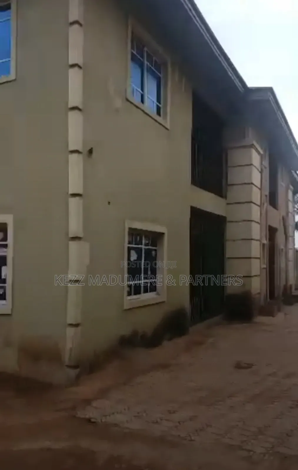 8bdrm Block of Flats in Nike , Enugu , Enugu for sale