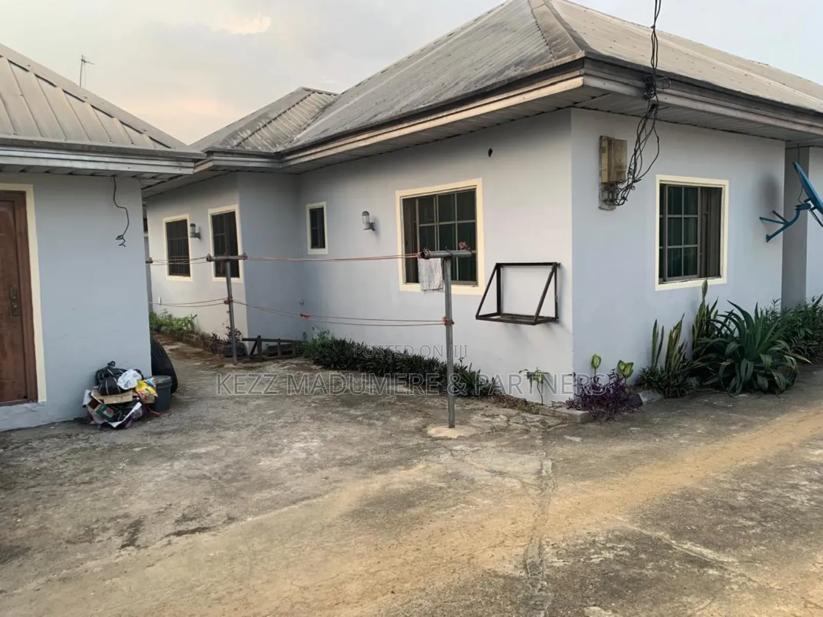 5bdrm Bungalow in Akpajo , Port for sale