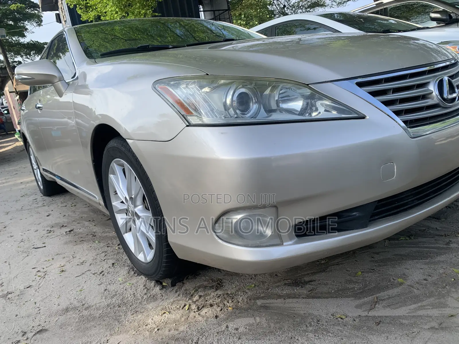 Lexus ES 350 2012 Gold