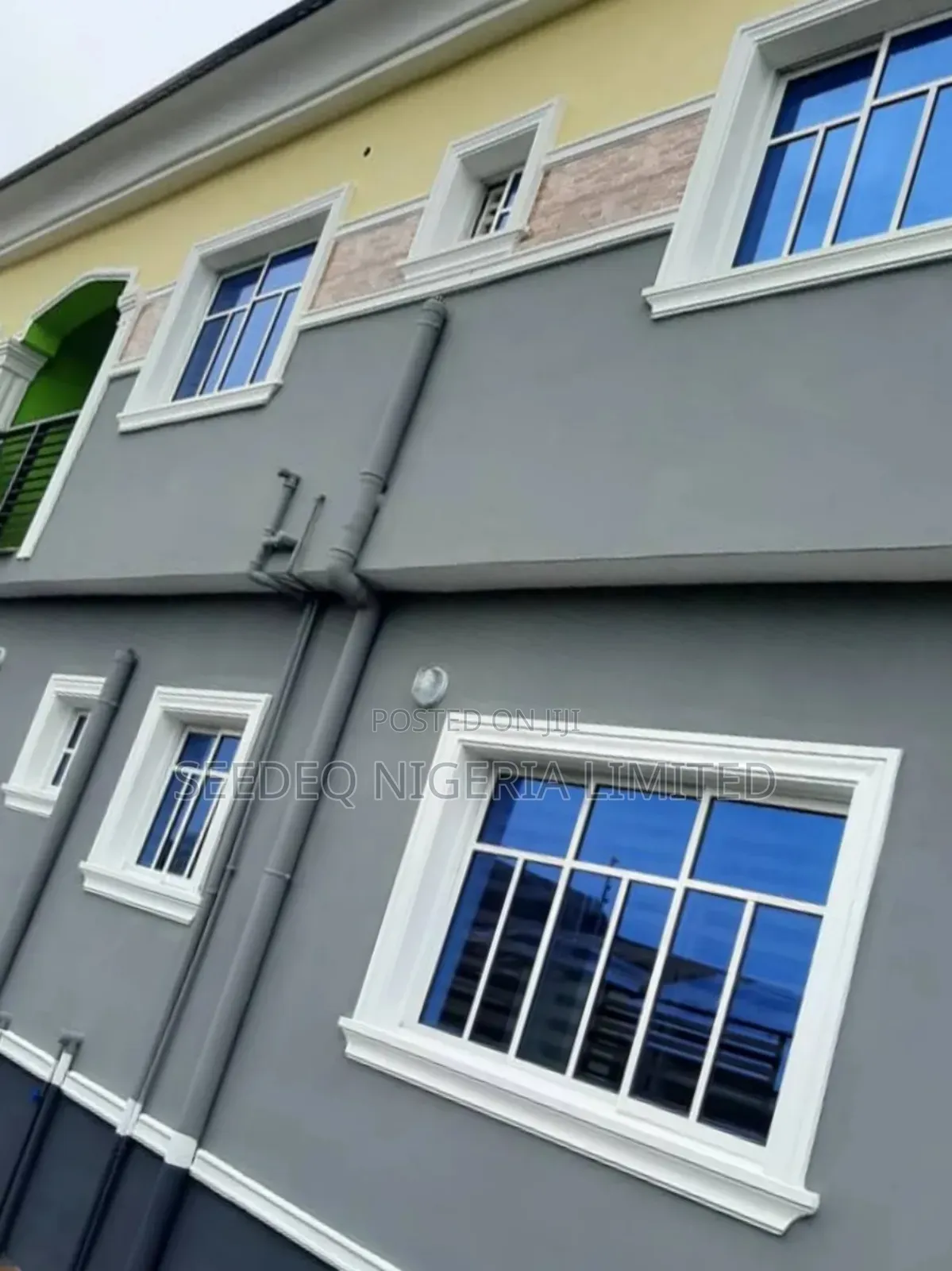 Furnished 8bdrm Block of Flats in Community, Igbogbo for sale