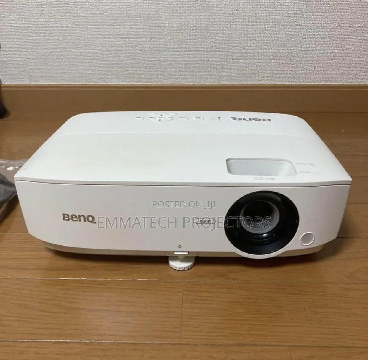 Brand New  Daylight Benq Projector Lagos, Abuja , Ibadan