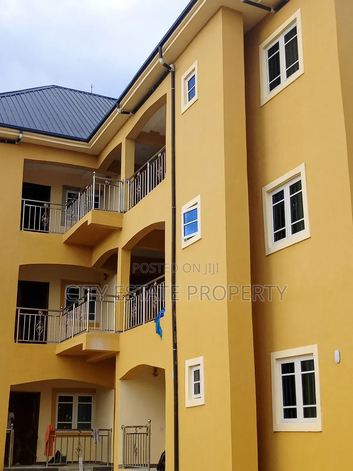Furnished 1bdrm Block of Flats in 2Nd Market Estate, Port-Harcourt