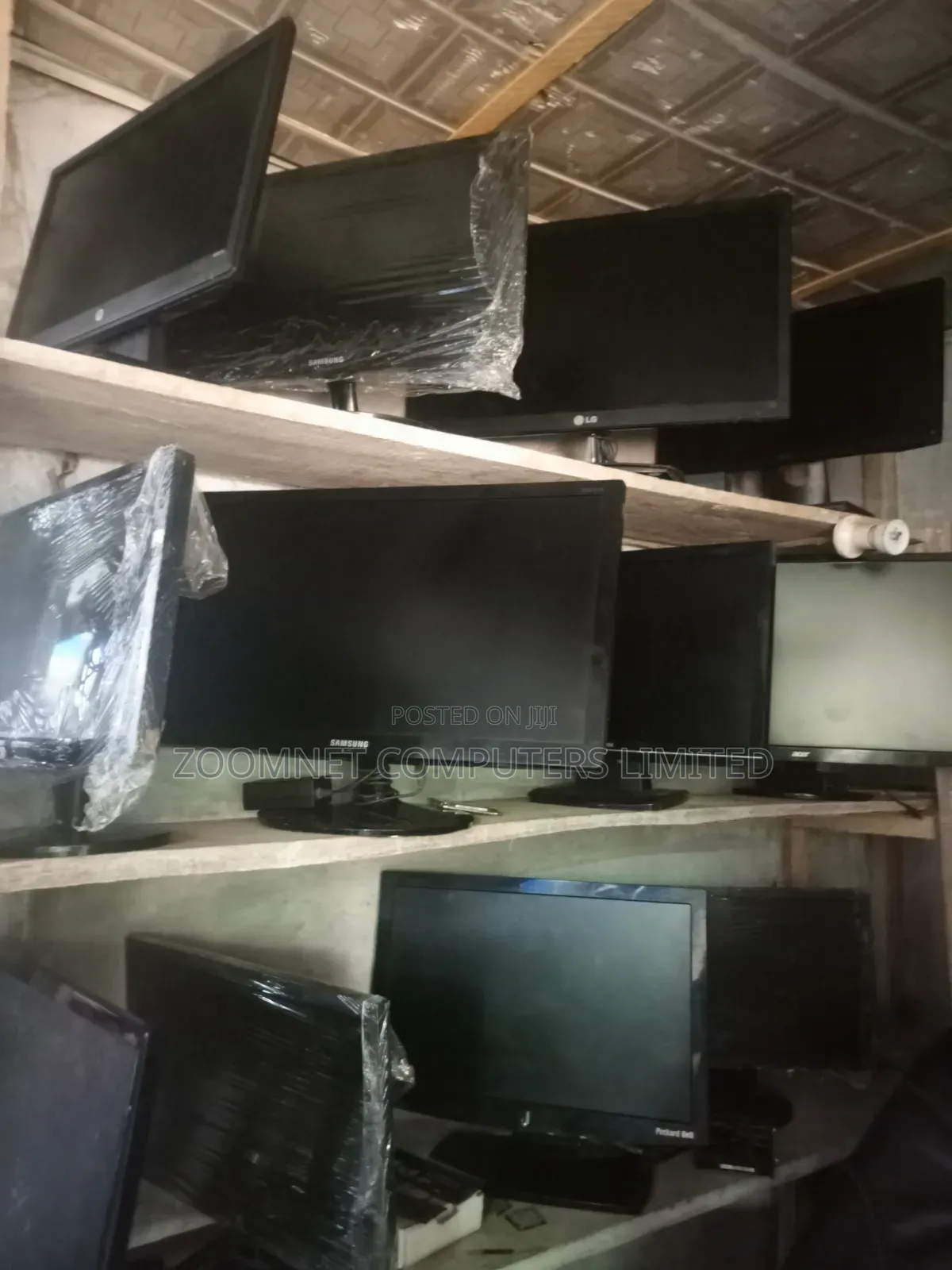 Desktops and Monitors of All Sizes