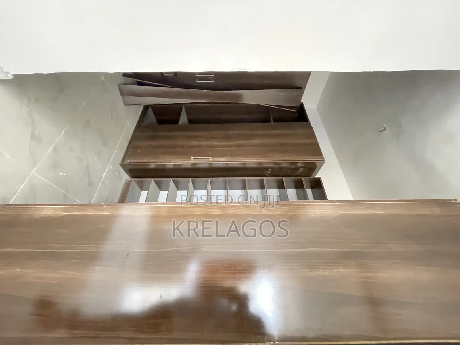 5bdrm Duplex in Ologolo for sale