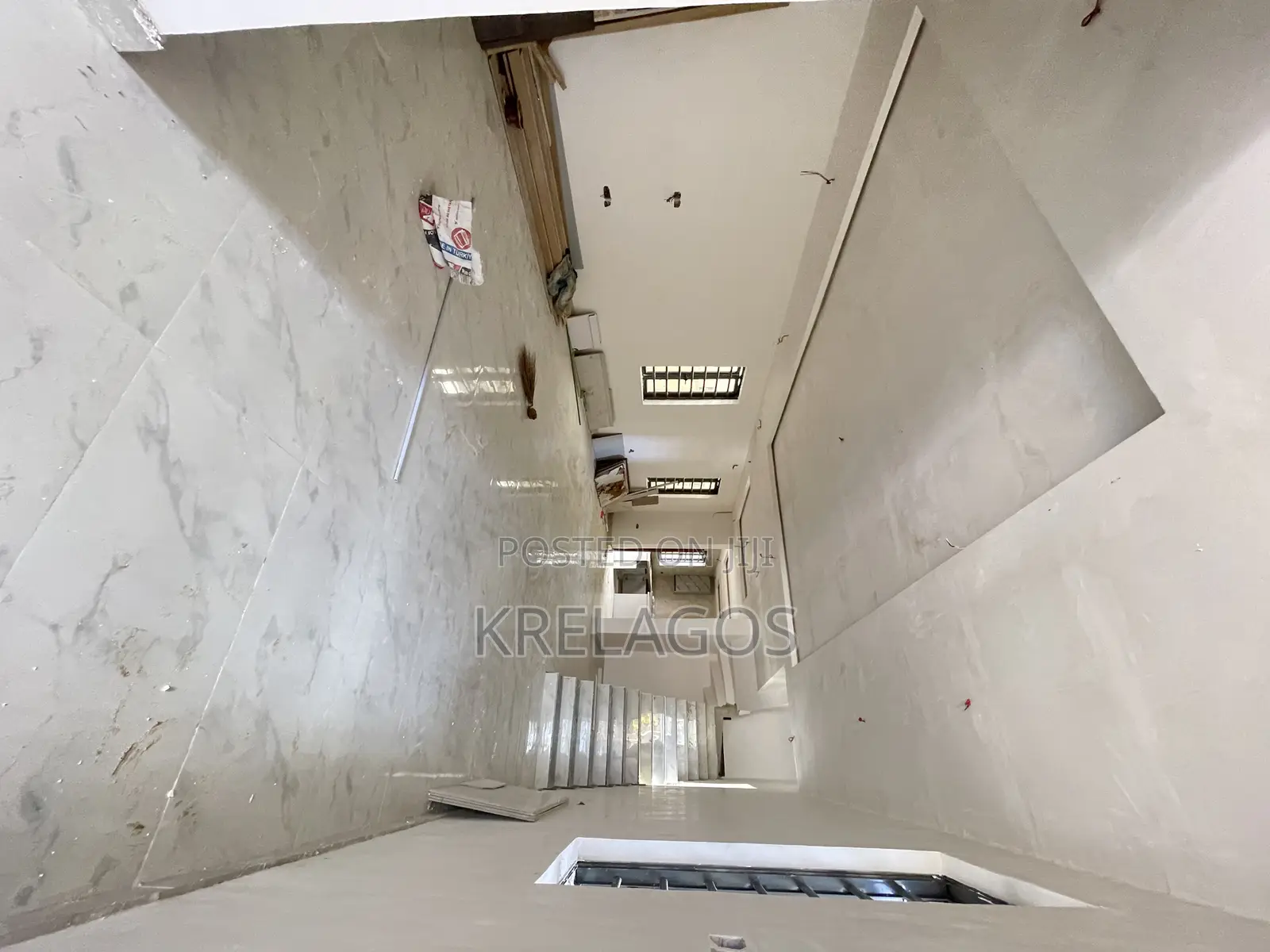 5bdrm Duplex in Ologolo for sale