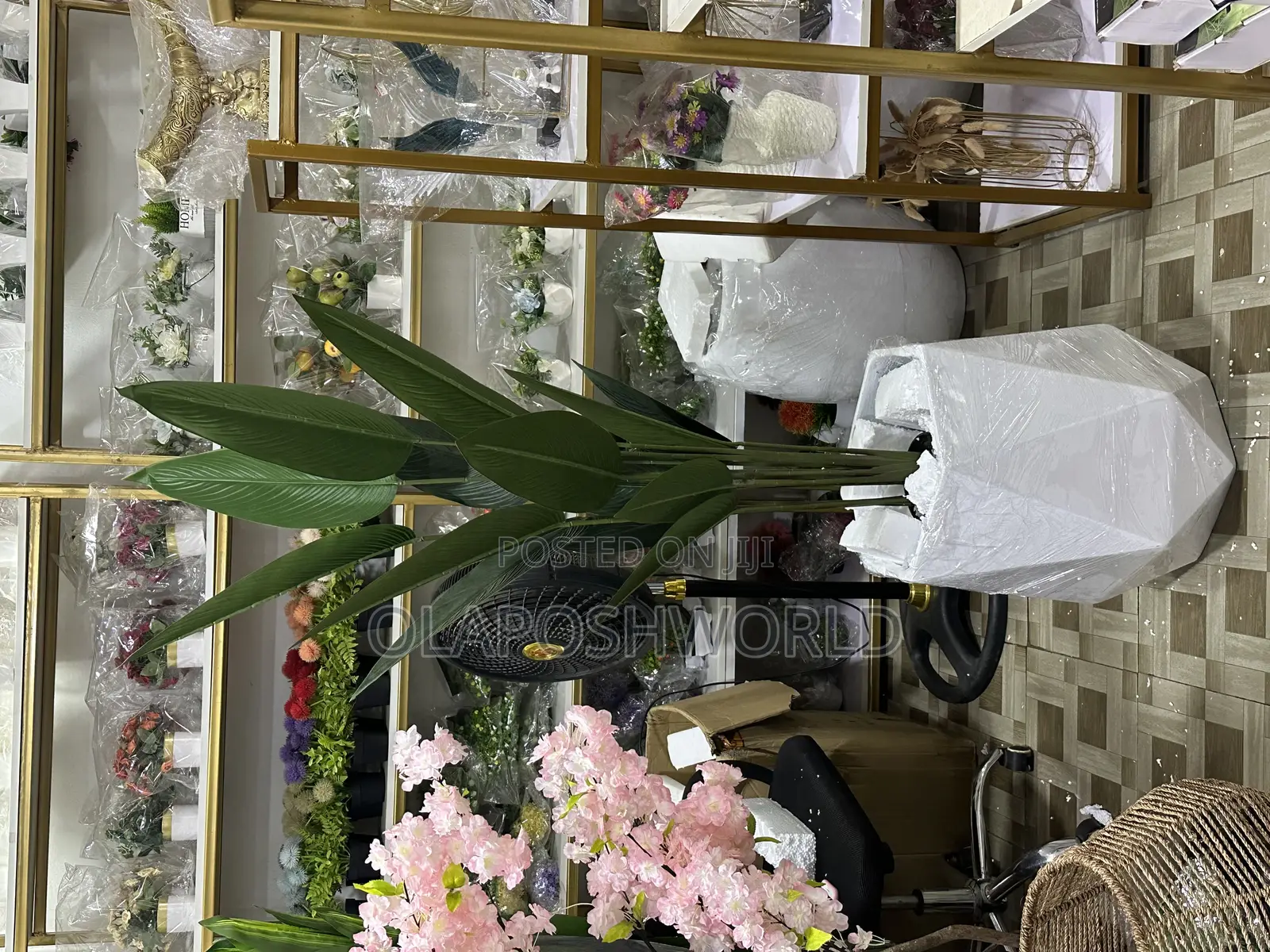 Flower Pots With Artificial Flowers