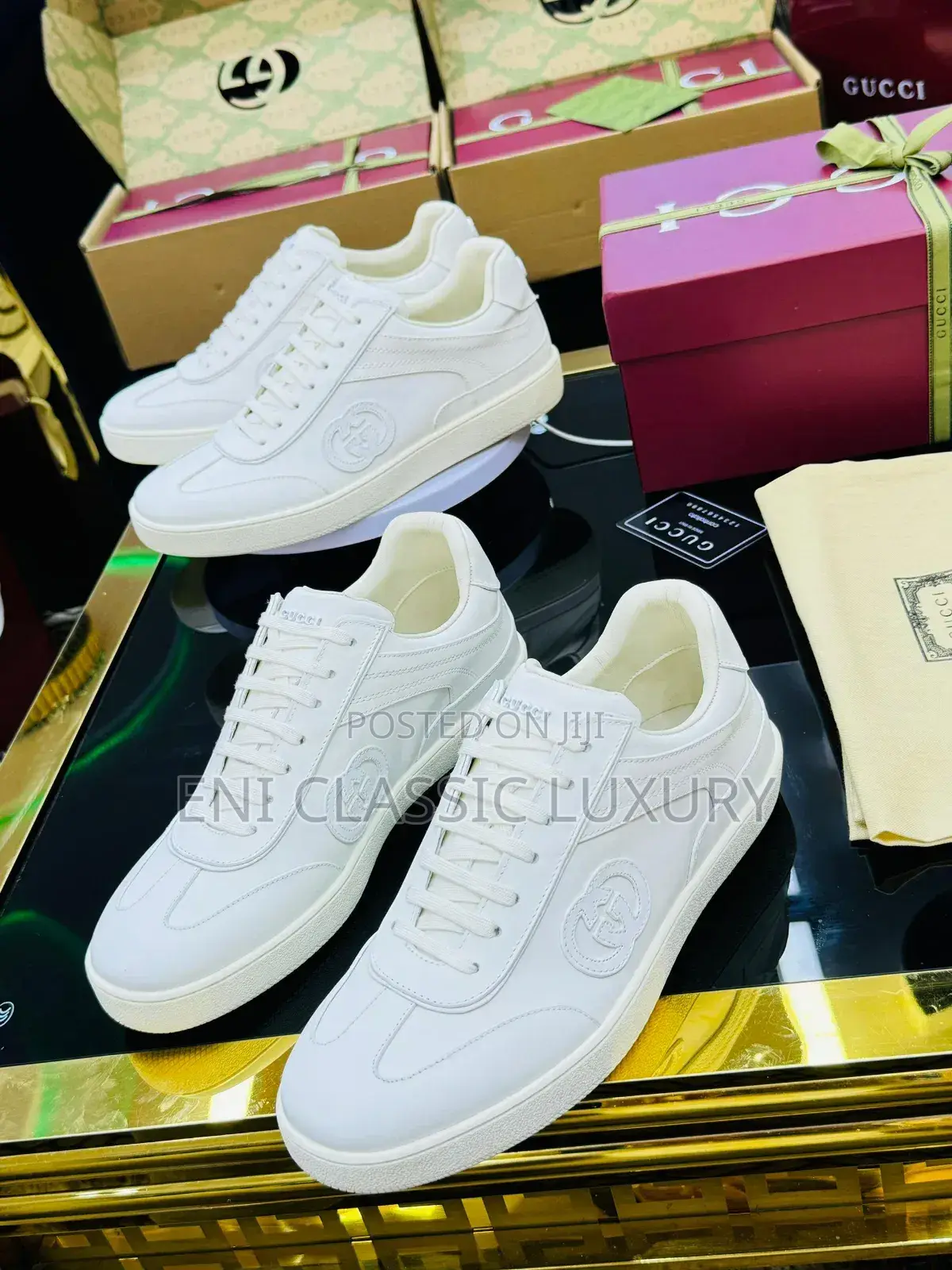 Best Quality Luxury Men's Sneakers Gucci Available in Store